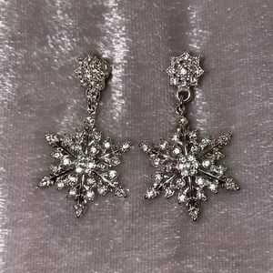I AM Jewelry - Silver with Stones Snowflake Earrings ❄️